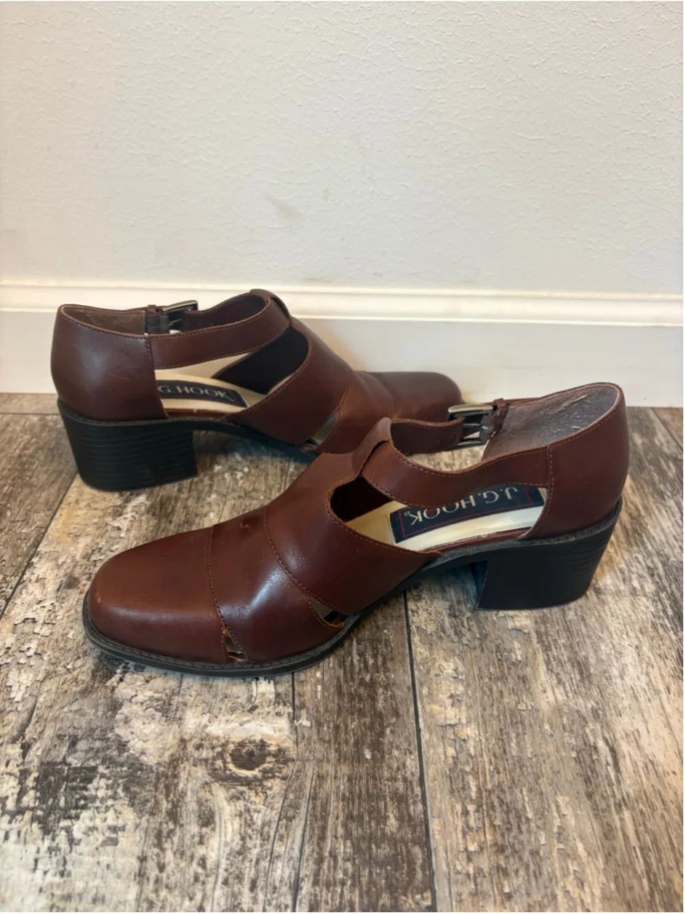JG Hook Vintage Leather T-Strap Block Heel Shoes Size 9 Brown